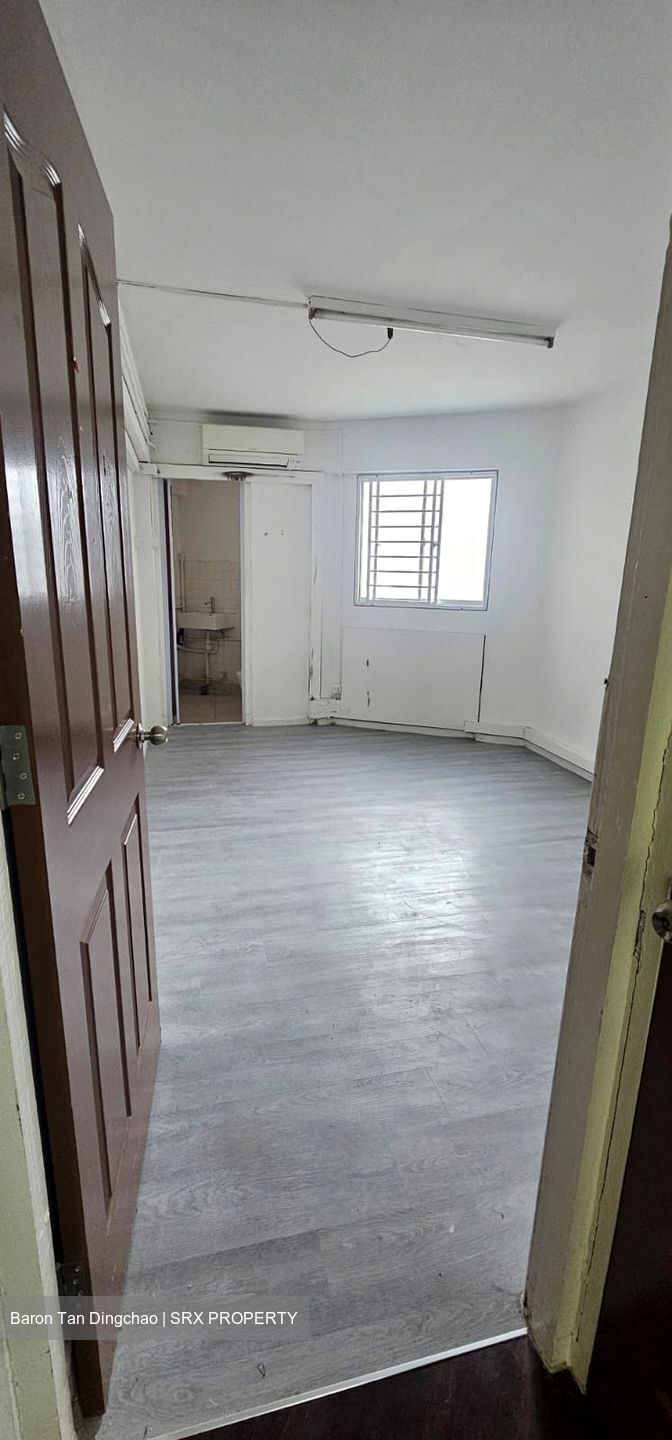 Hougang Avenue 1 (D19), Office #614328001